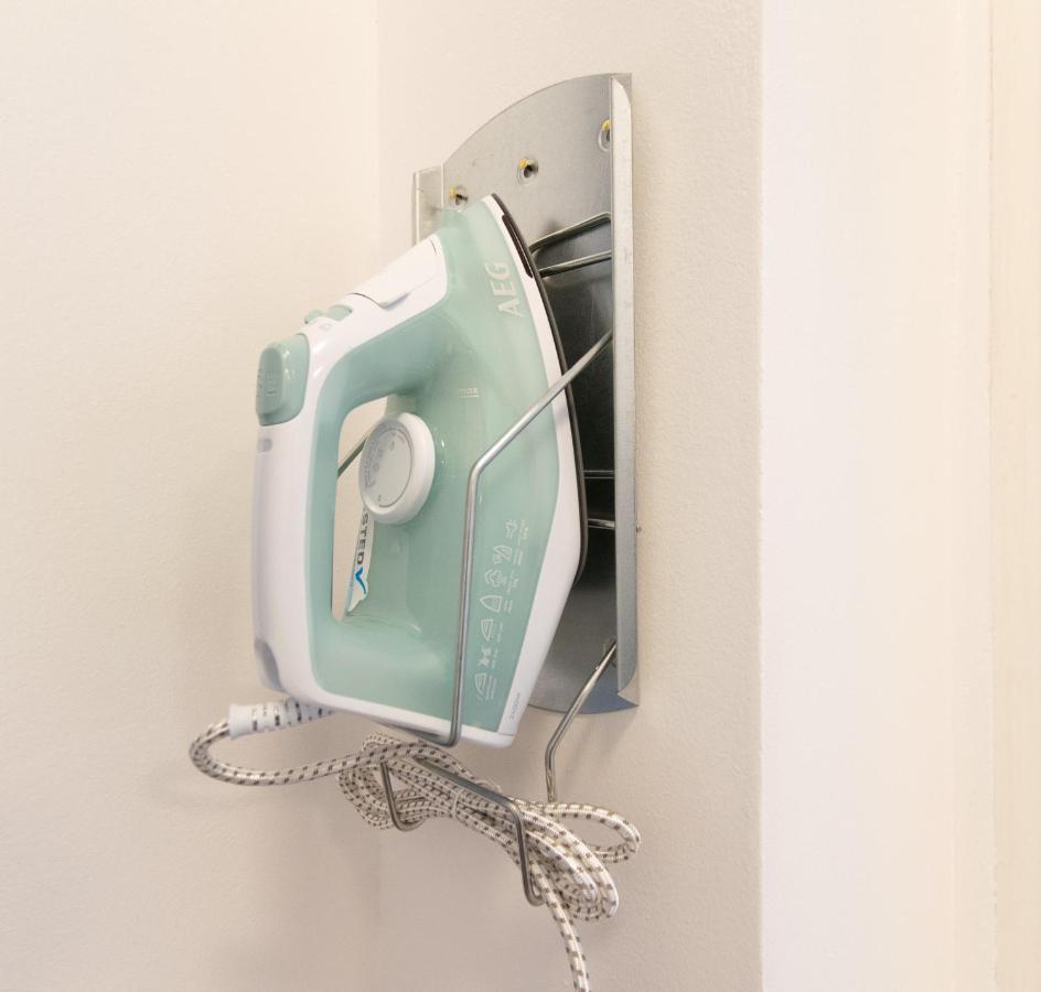 Raj Living - With 2 , 3 And 6 - 15 Min To Messe Dus And Old Town Dus Appartamento