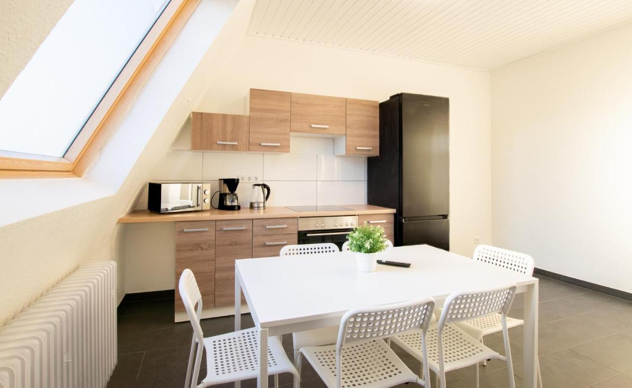 Appartamento Raj Living - With 2 , 3 And 6 - 15 Min To Messe Dus And Old Town Dus