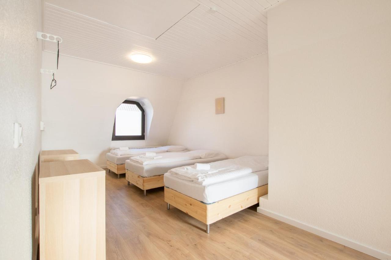 Raj Living - With 2 , 3 And 6 - 15 Min To Messe Dus And Old Town Dus Appartamento *