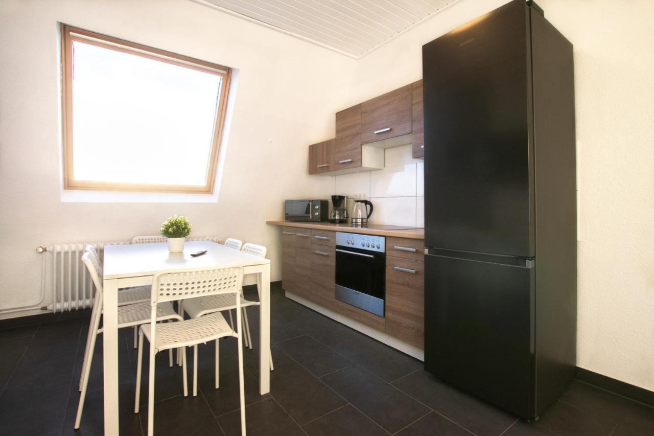 Appartement Raj Living - With 2 , 3 And 6 - 15 Min To Messe Dus And Old Town Dus *